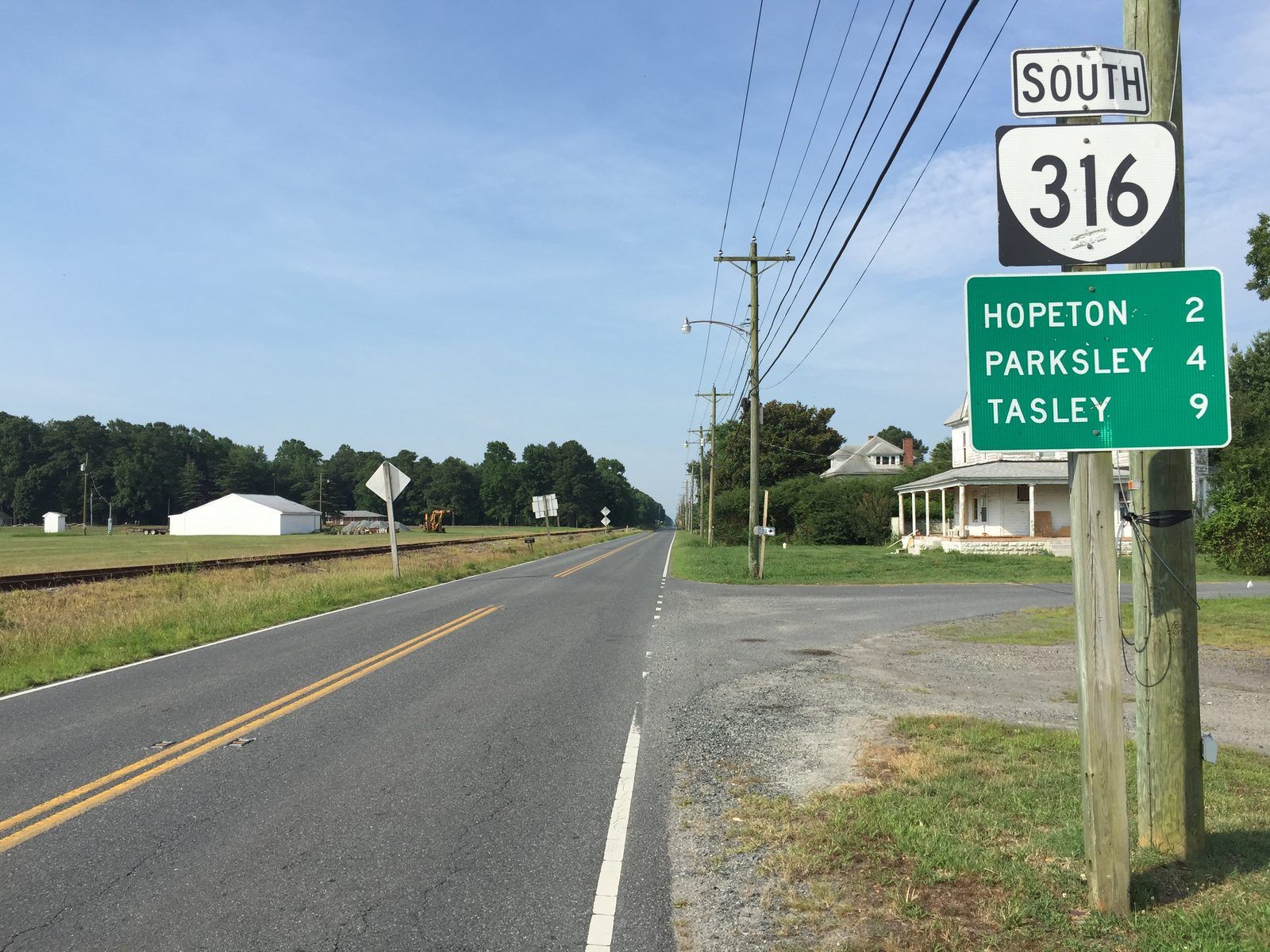 2017-07-12 08 54 27 View south along Virginia State Route 316 (Bayside Drive) at Marshall Street (Virginia State Secondary Route T-2503) in Bloxom, Accomack County, Virginia
